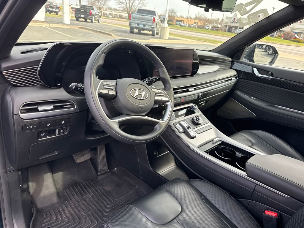 Used 2024 Hyundai Palisade Calligraphy image 17