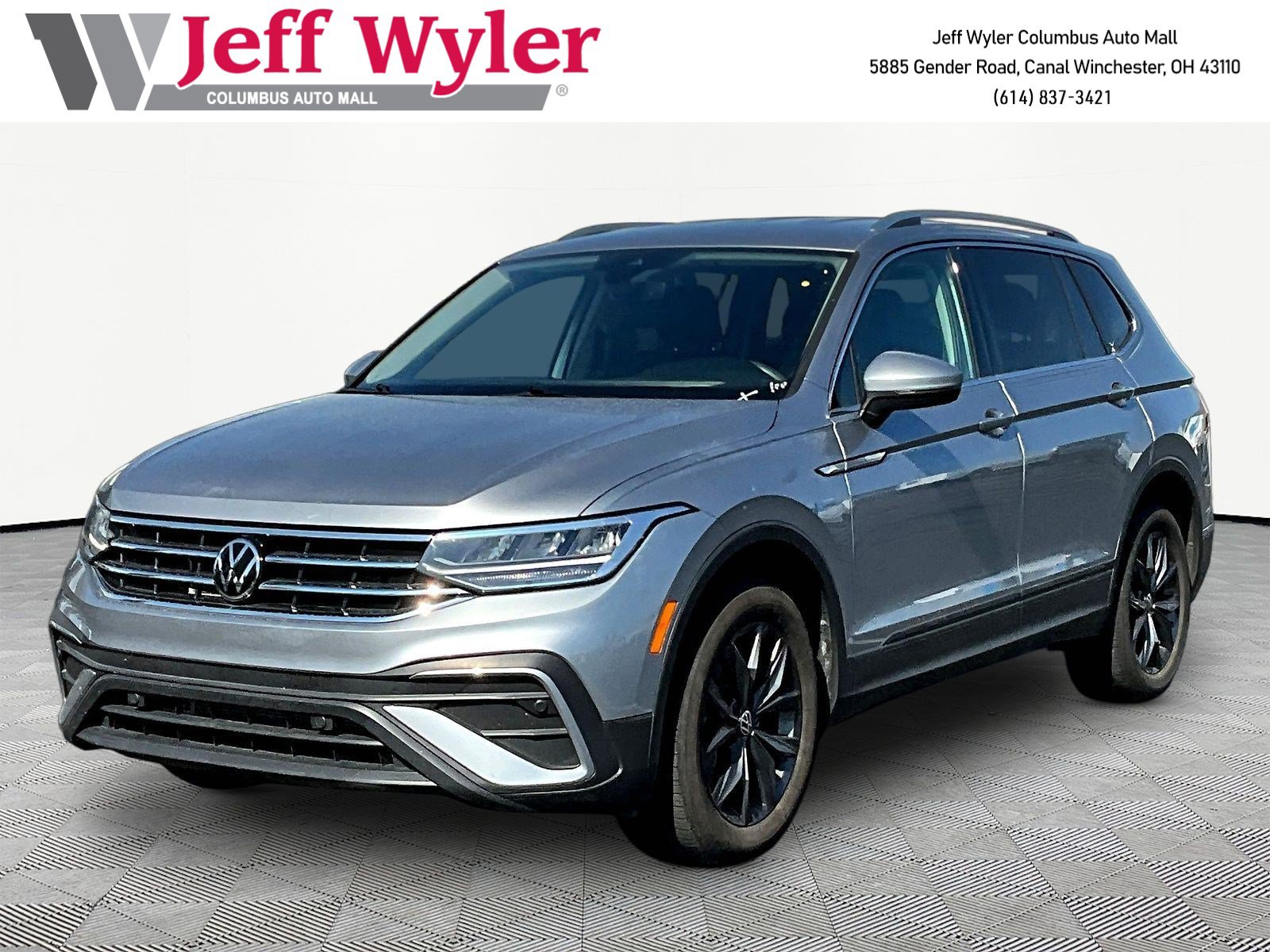 Used 2024 Volkswagen Tiguan SE