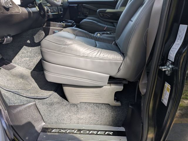 New 2026 Chevrolet Express 2500 Extended w/ Driver Convenience Package image 12