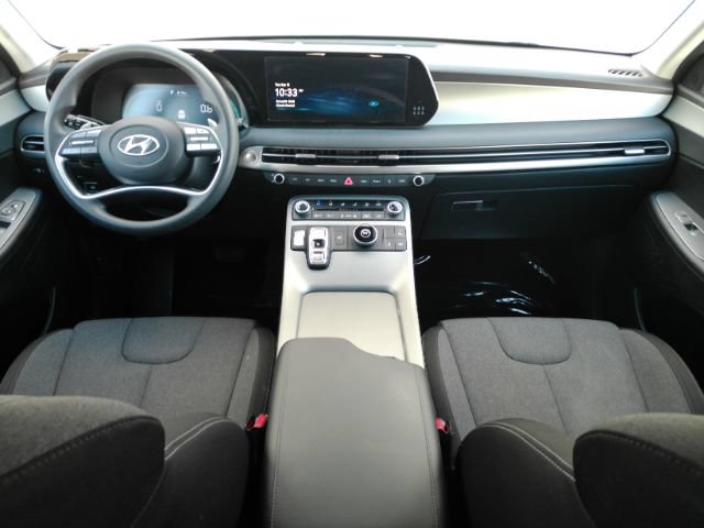 Used 2023 Hyundai Palisade SE FWD image 2