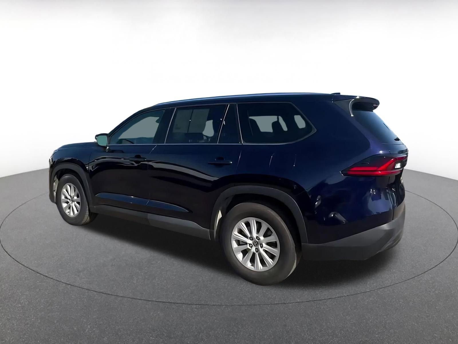 Used 2025 Toyota Grand Highlander FWD image 10