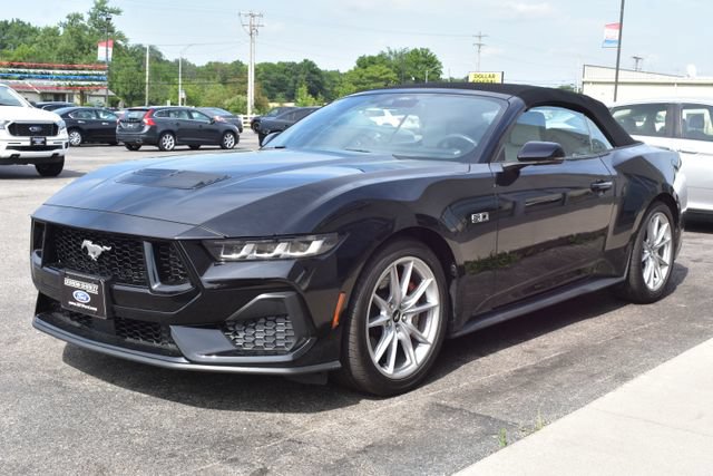 Used 2024 Ford Mustang GT Premium RWD image 16
