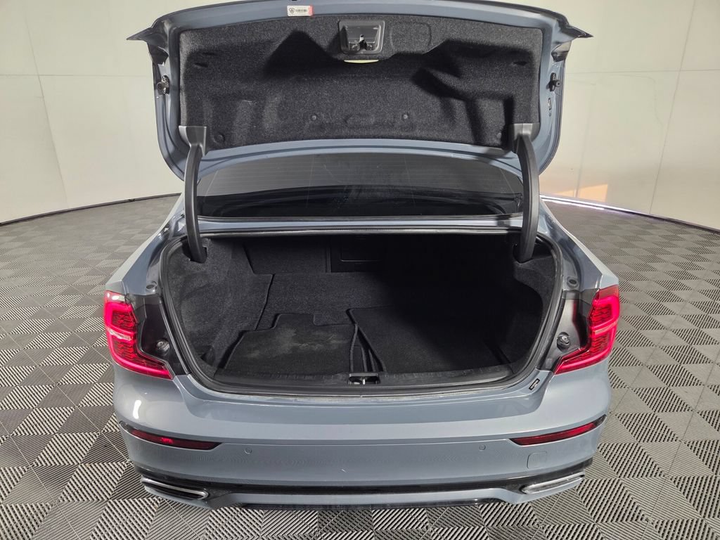 Used 2022 Volvo S60 B5 Momentum AWD/4WD image 26