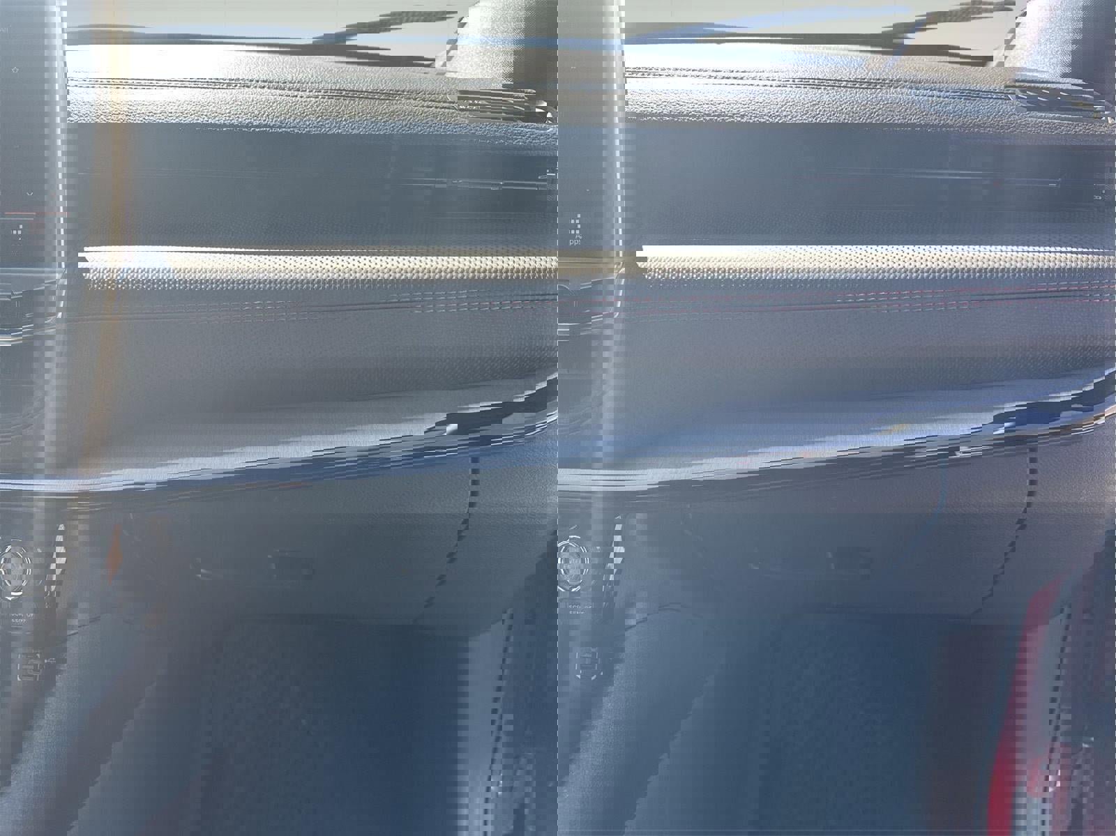 Used 2025 Jeep Compass Trailhawk image 45