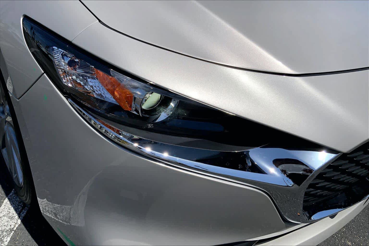 Used 2023 MAZDA MAZDA3 s FWD image 27