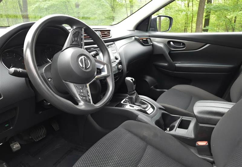 Used 2018 Nissan Rogue Sport S AWD/4WD image 14