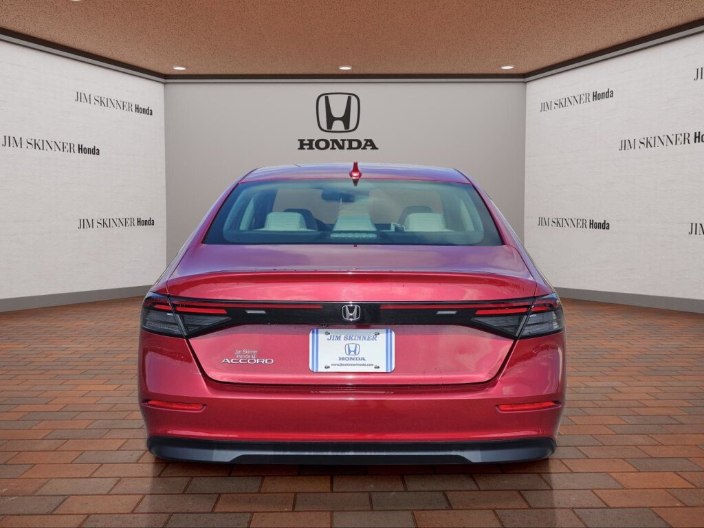 Certified 2023 Honda Accord EX image 10