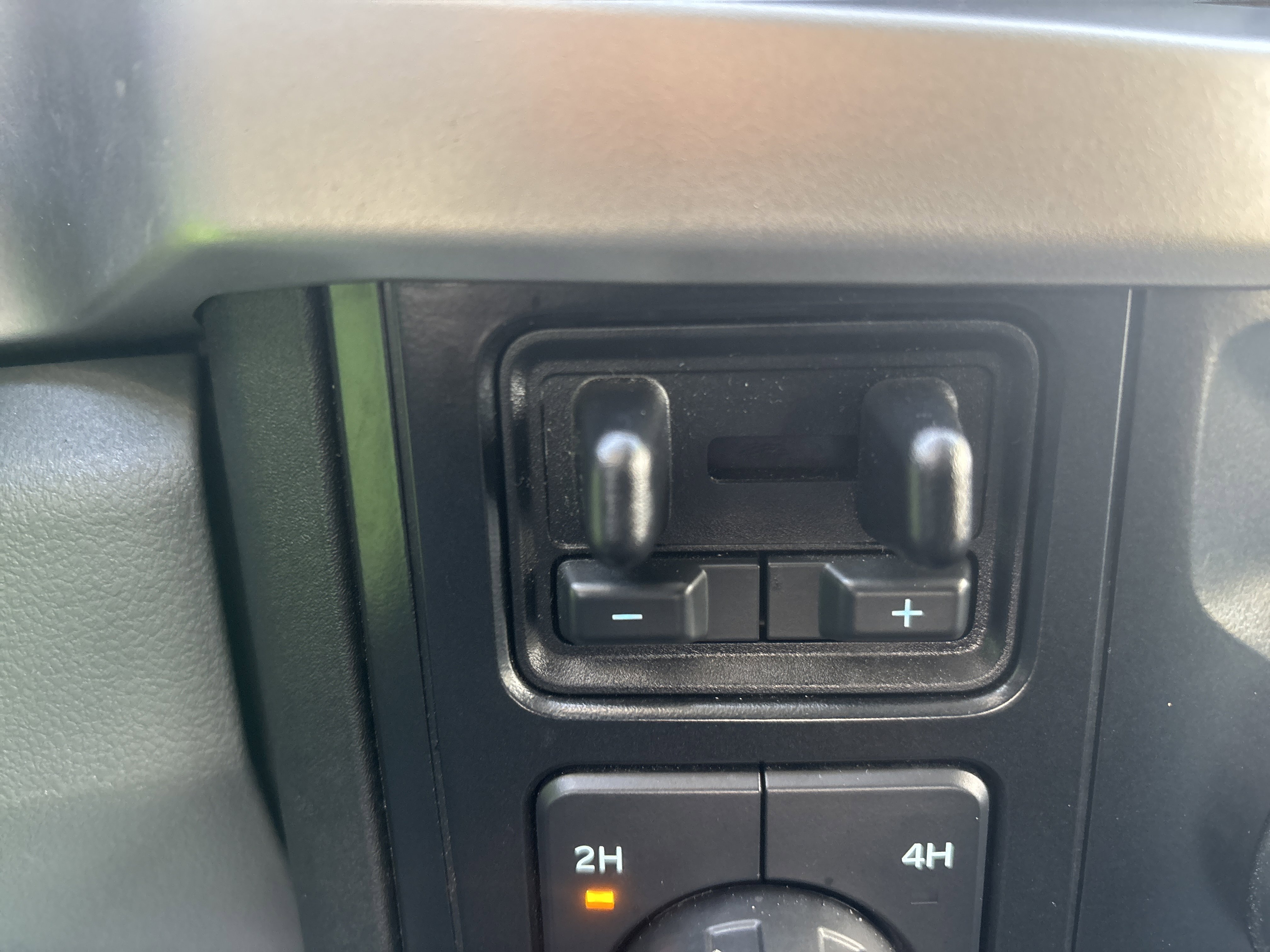 Used 2024 Ford F250 XLT image 30