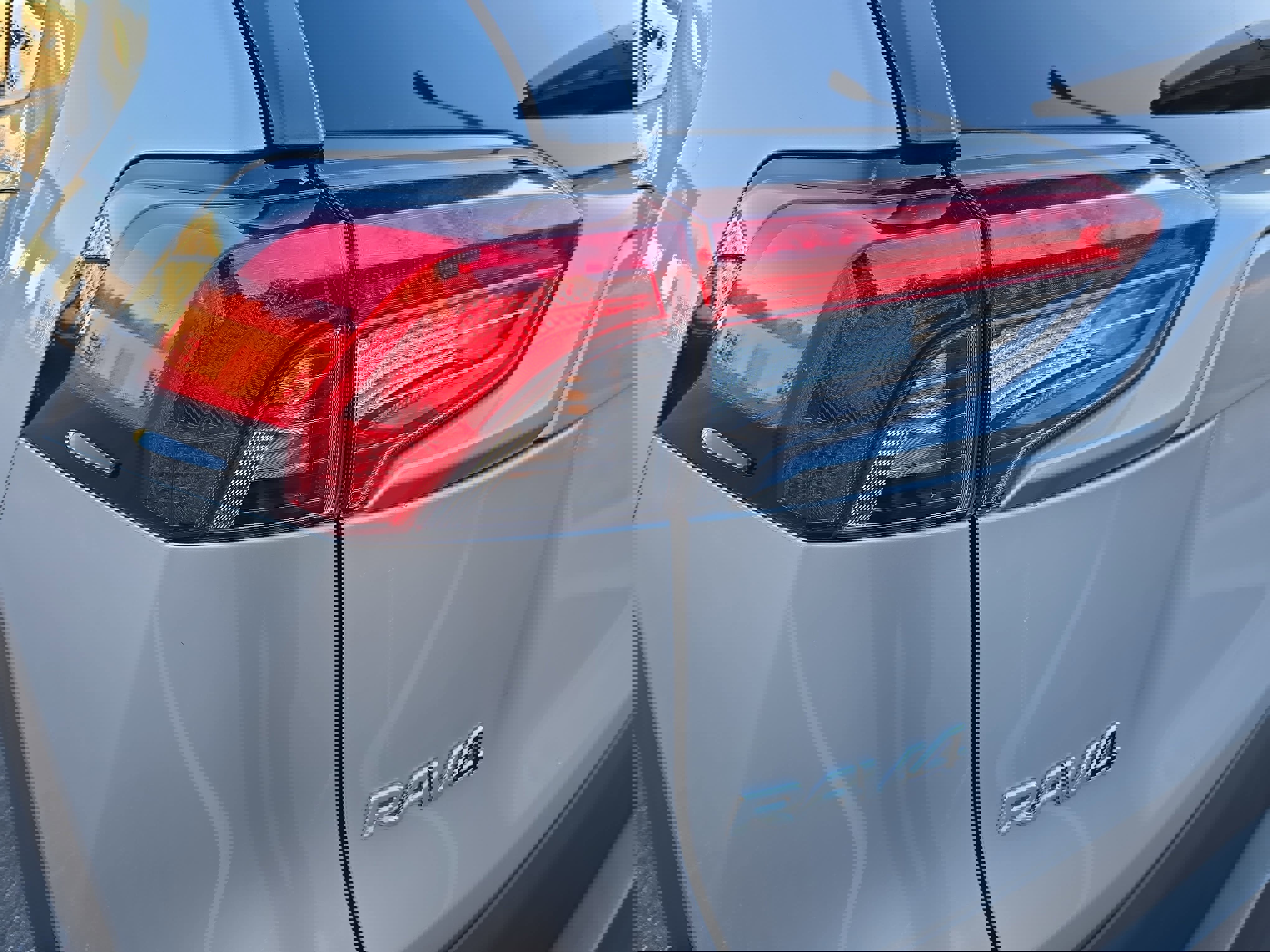 Used 2024 Toyota RAV4 XLE image 33