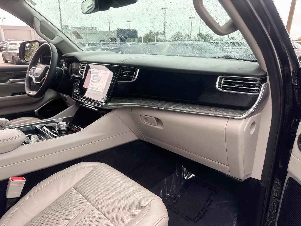 Used 2022 Jeep Wagoneer Series III w/ Premium Group I RWD image 32