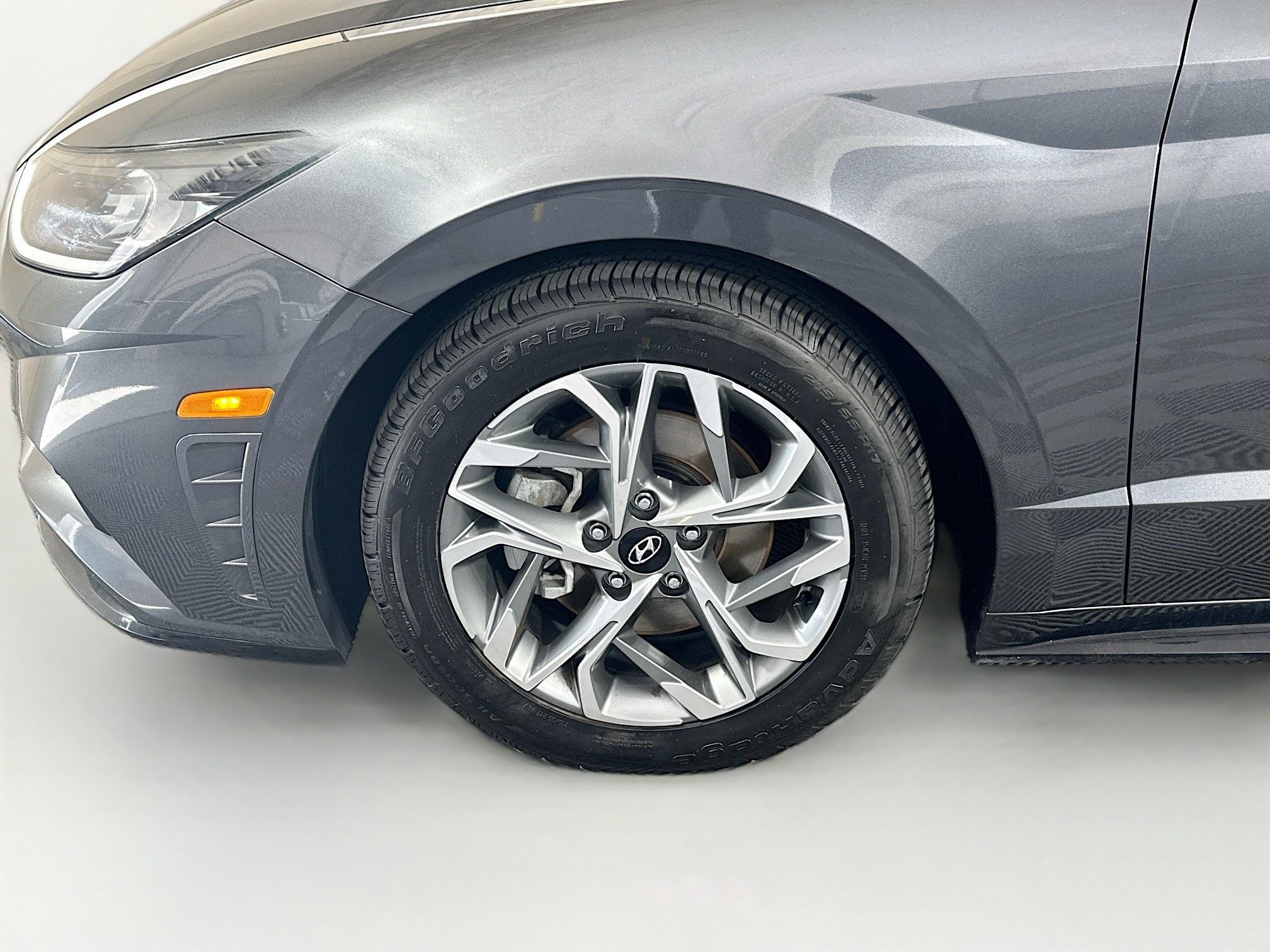 Used 2023 Hyundai Sonata SEL w/ Convenience Package FWD image 11