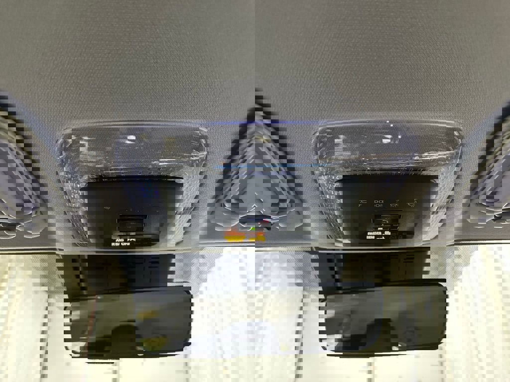 Used 2025 Toyota Prius XLE image 42