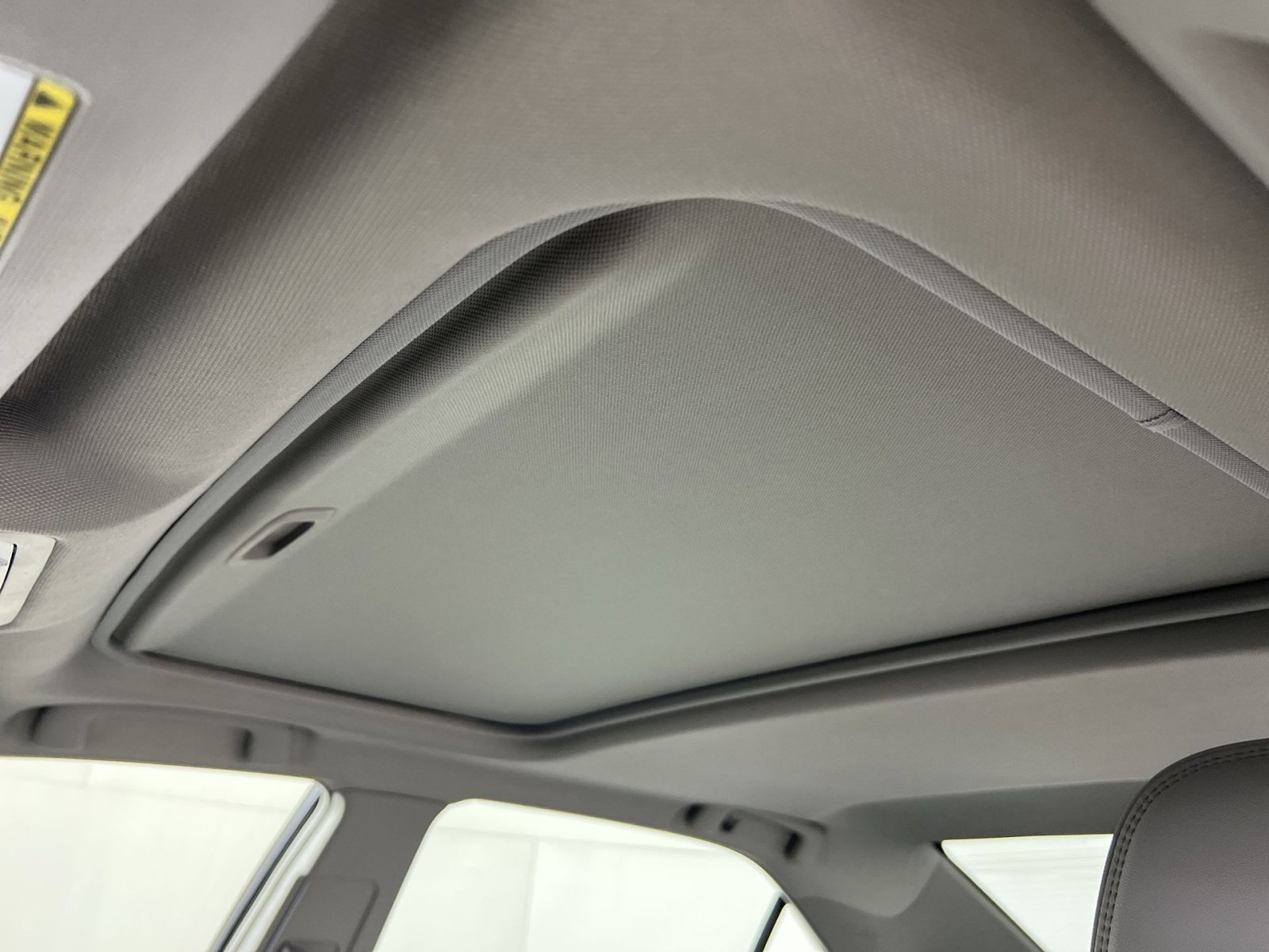 Used 2017 Toyota Camry XLE w/ Moonroof Package FWD image 25