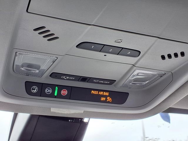 Used 2023 GMC Acadia SLT image 15