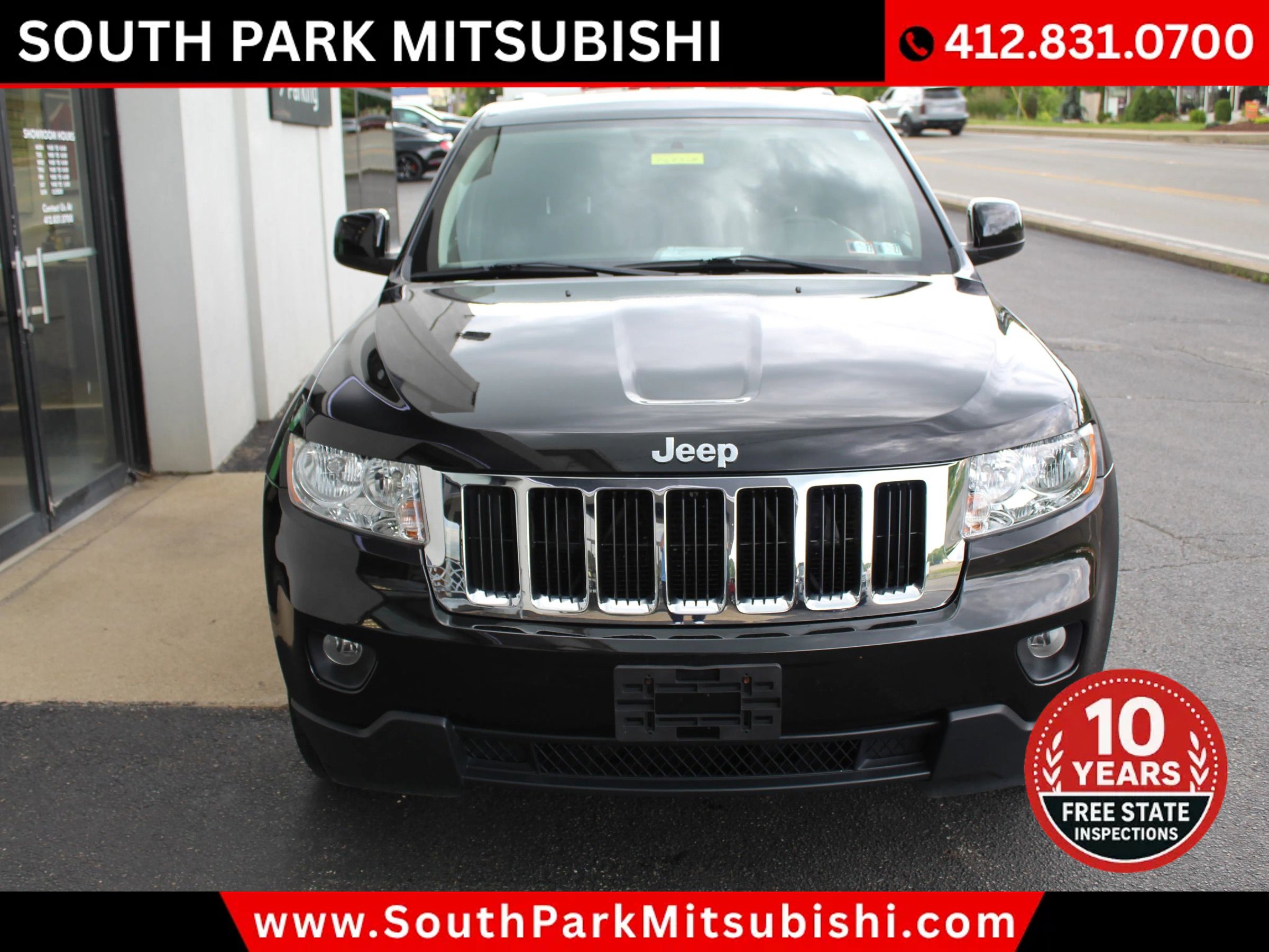 Used 2012 Jeep Grand Cherokee Laredo AWD/4WD image 4