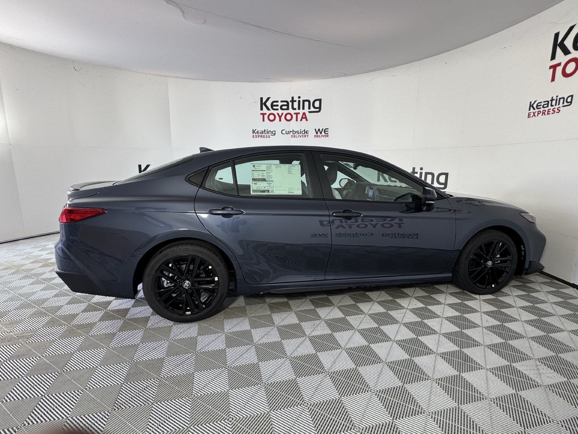 New 2026 Toyota Camry Hybrid FWD image 4
