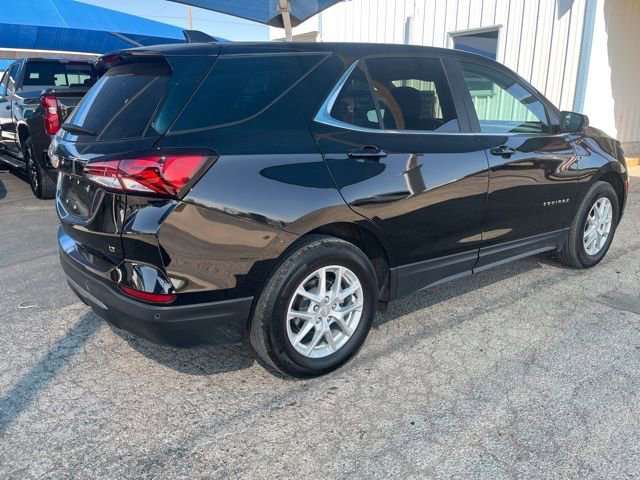 Used 2023 Chevrolet Equinox LT image 4
