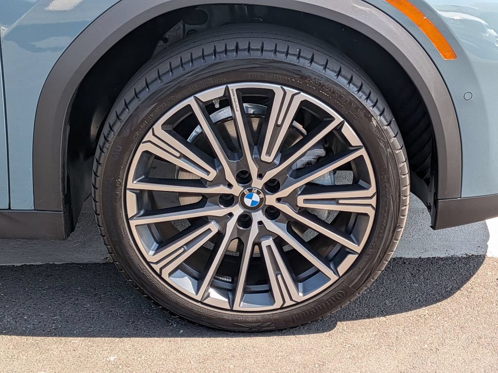 Certified 2025 BMW X2 xDrive28i AWD/4WD image 27