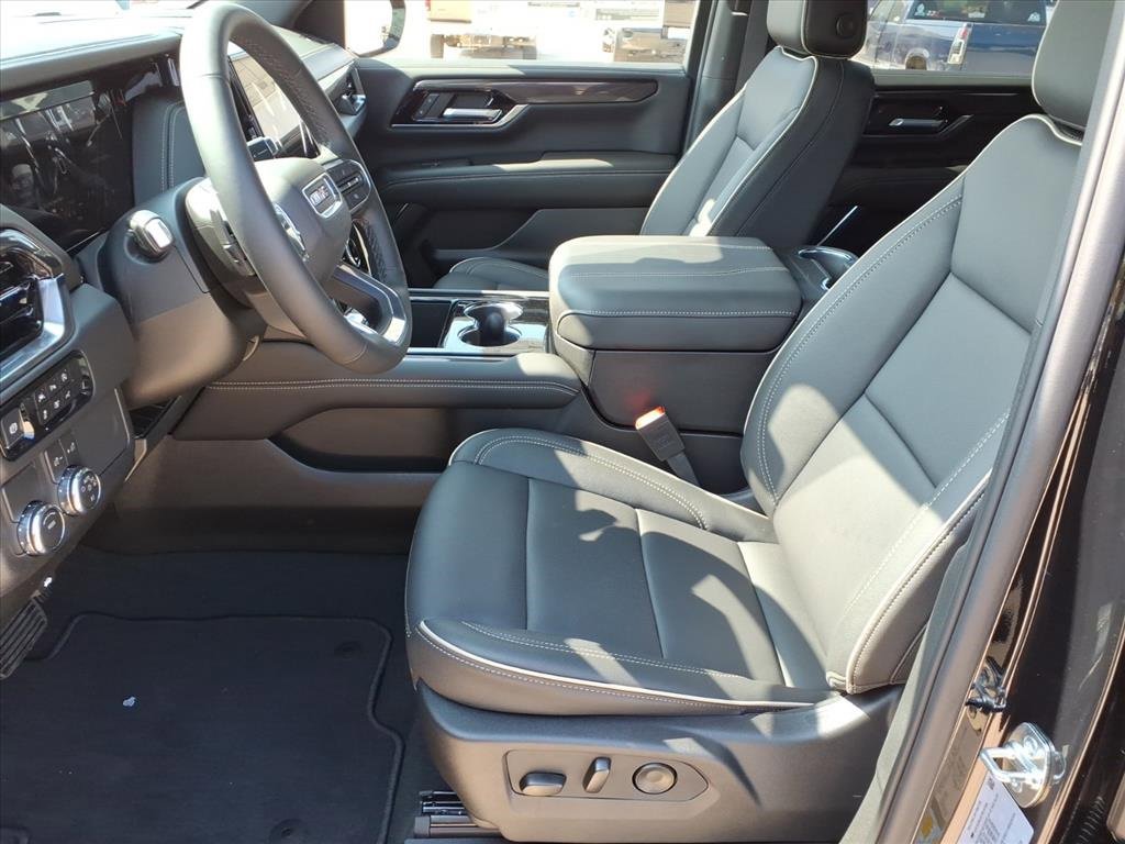 New 2026 GMC Yukon Elevation image 14