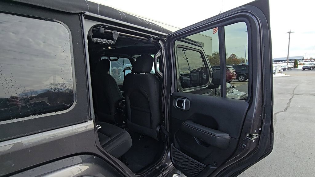 Certified 2021 Jeep Wrangler Unlimited Sahara image 17