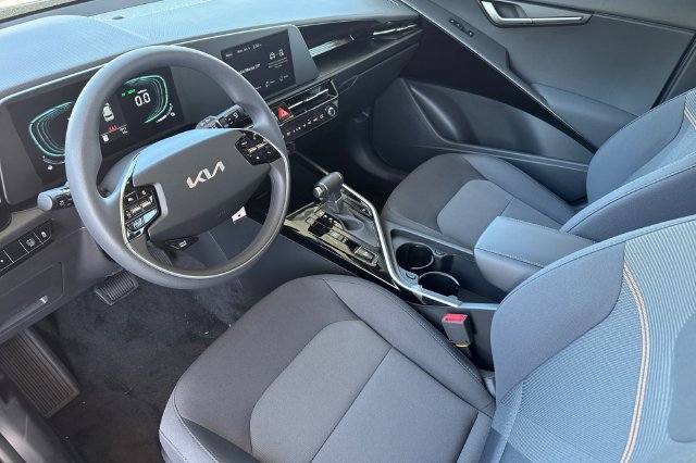 New 2026 Kia Niro LX FWD image 11