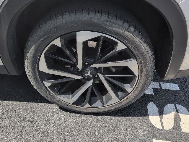 Used 2024 Mitsubishi Outlander SE image 10