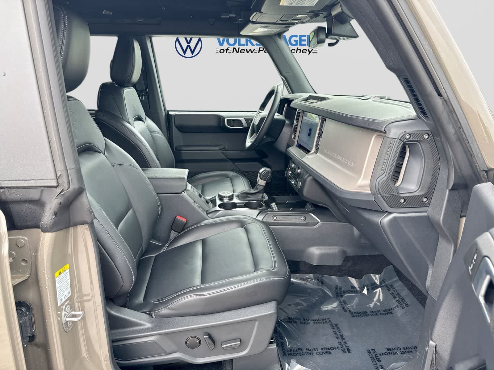 Used 2025 Ford Bronco Outer Banks AWD/4WD image 28