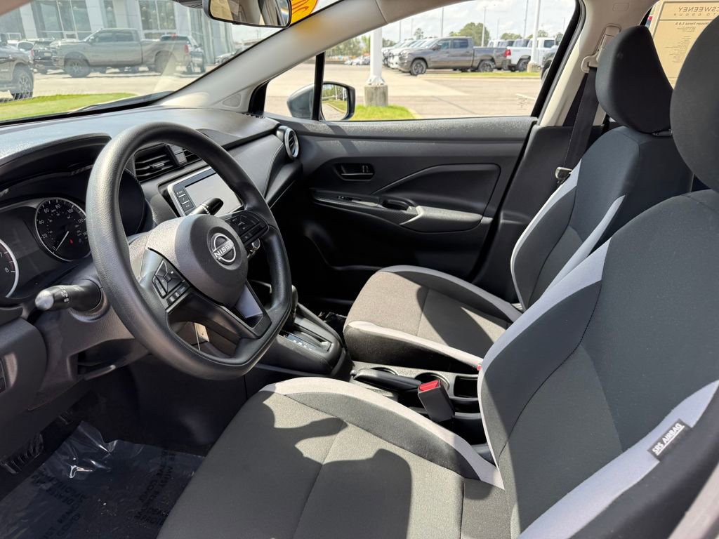Used 2025 Nissan Versa S image 8
