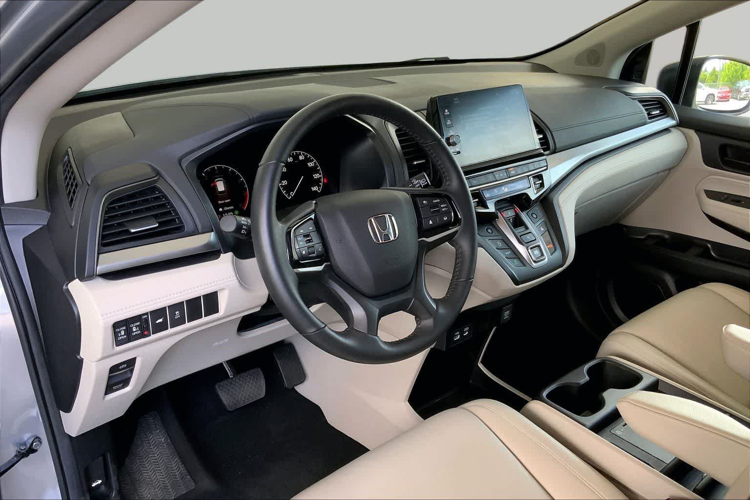 Used 2025 Honda Odyssey EX-L image 18
