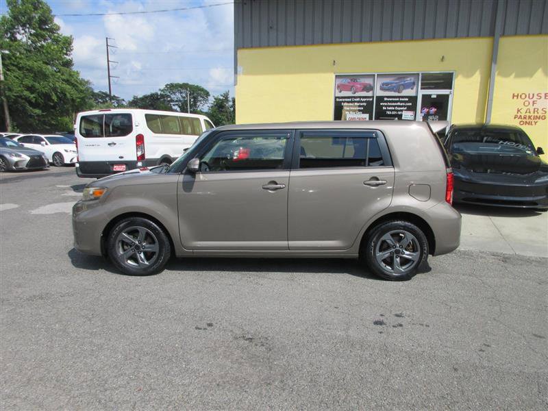 Used 2012 Scion xB image 2