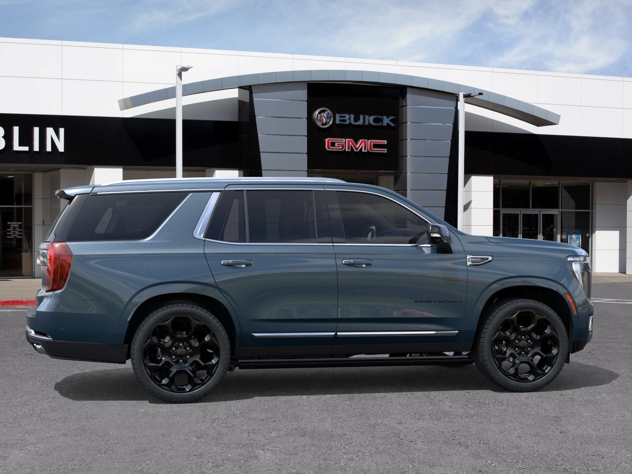 New 2026 GMC Yukon Denali w/ Denali Reserve Package AWD/4WD image 3