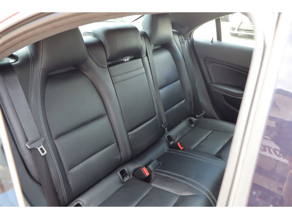 Used 2017 Mercedes-Benz CLA 250 4MATIC image 24