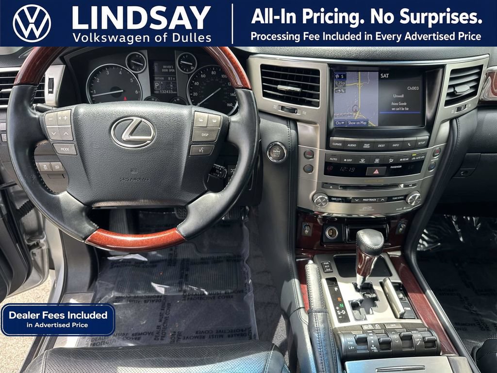 Used 2013 Lexus LX 570 4WD w/ Luxury Pkg image 10