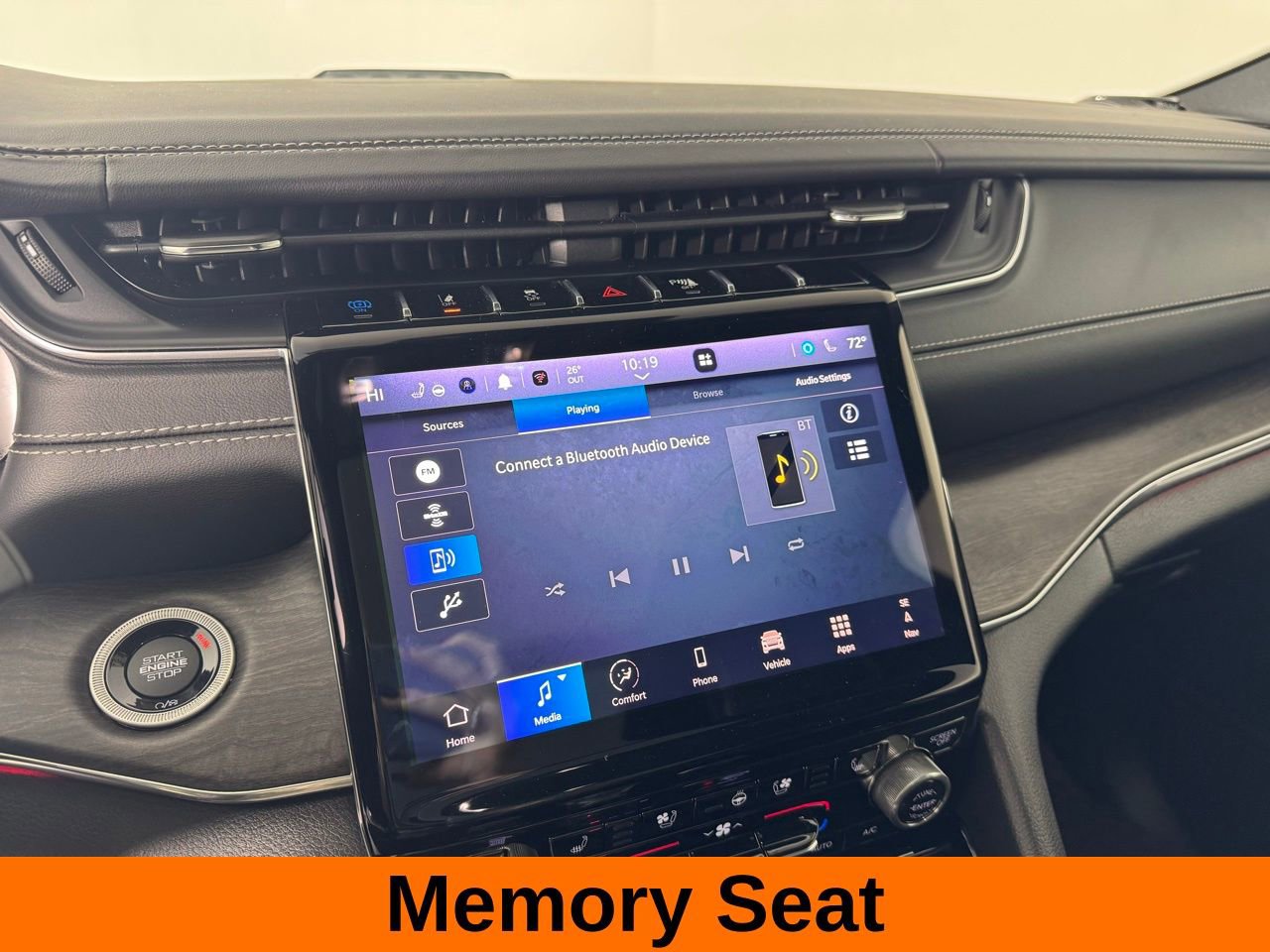 Used 2024 Jeep Grand Cherokee Overland w/ Luxury Tech Group IV image 18