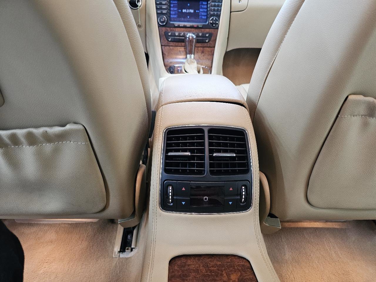 Used 2006 Mercedes-Benz CLS 500 w/ Premium Pkg image 26