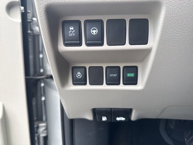Used 2021 Nissan Rogue Sport SV w/ Technology Package FWD image 13
