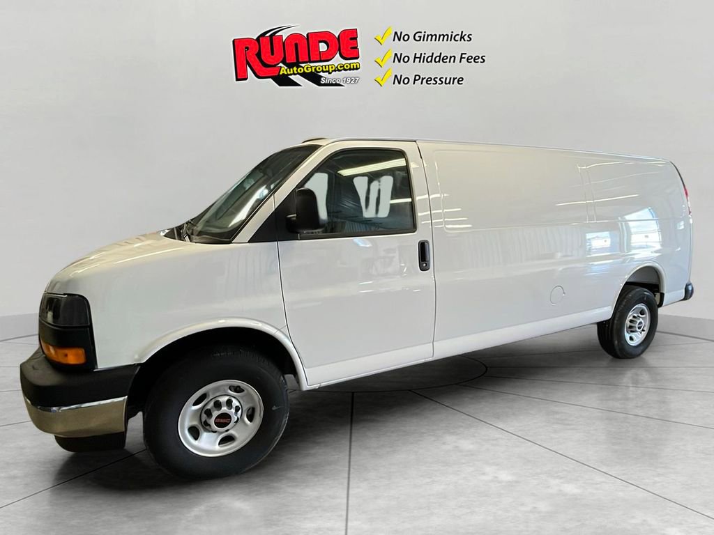 New 2025 GMC Savana 3500 Extended w/ Driver Convenience Package