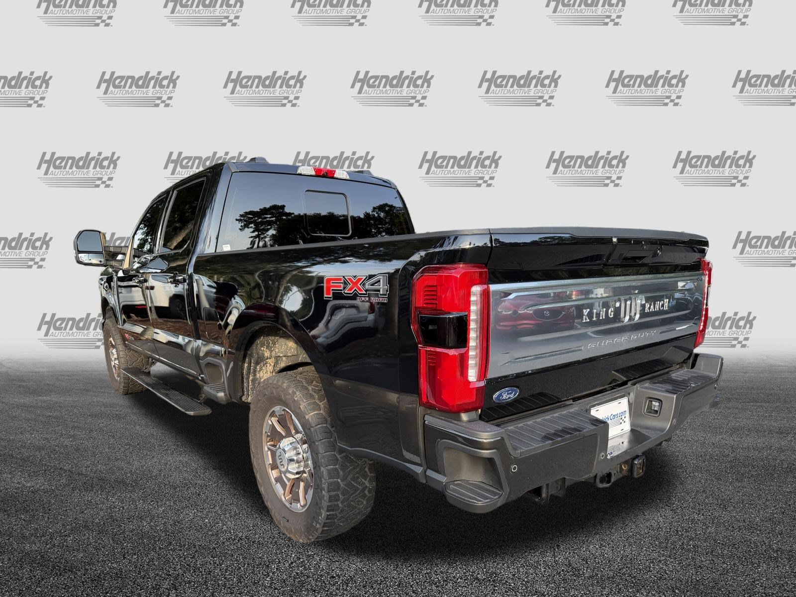 Used 2025 Ford F350 King Ranch w/ FX4 Off-Road Package AWD/4WD image 7