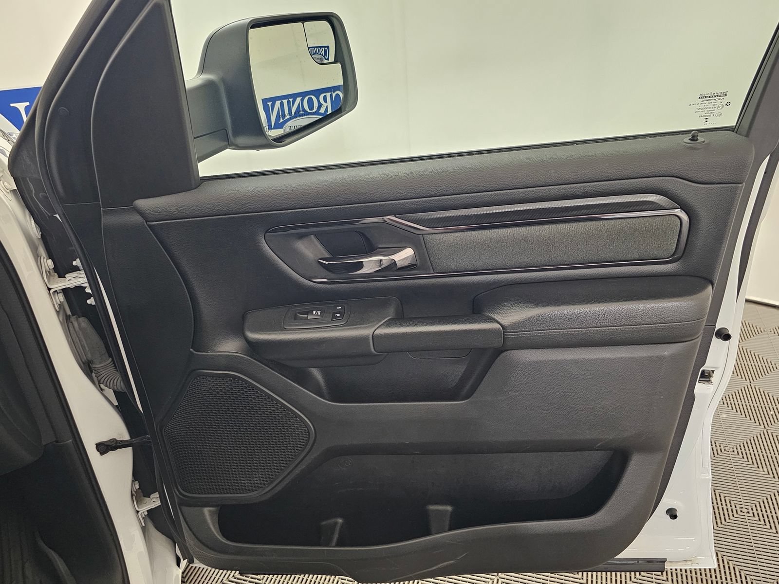 Used 2023 RAM 1500 Big Horn AWD/4WD image 25