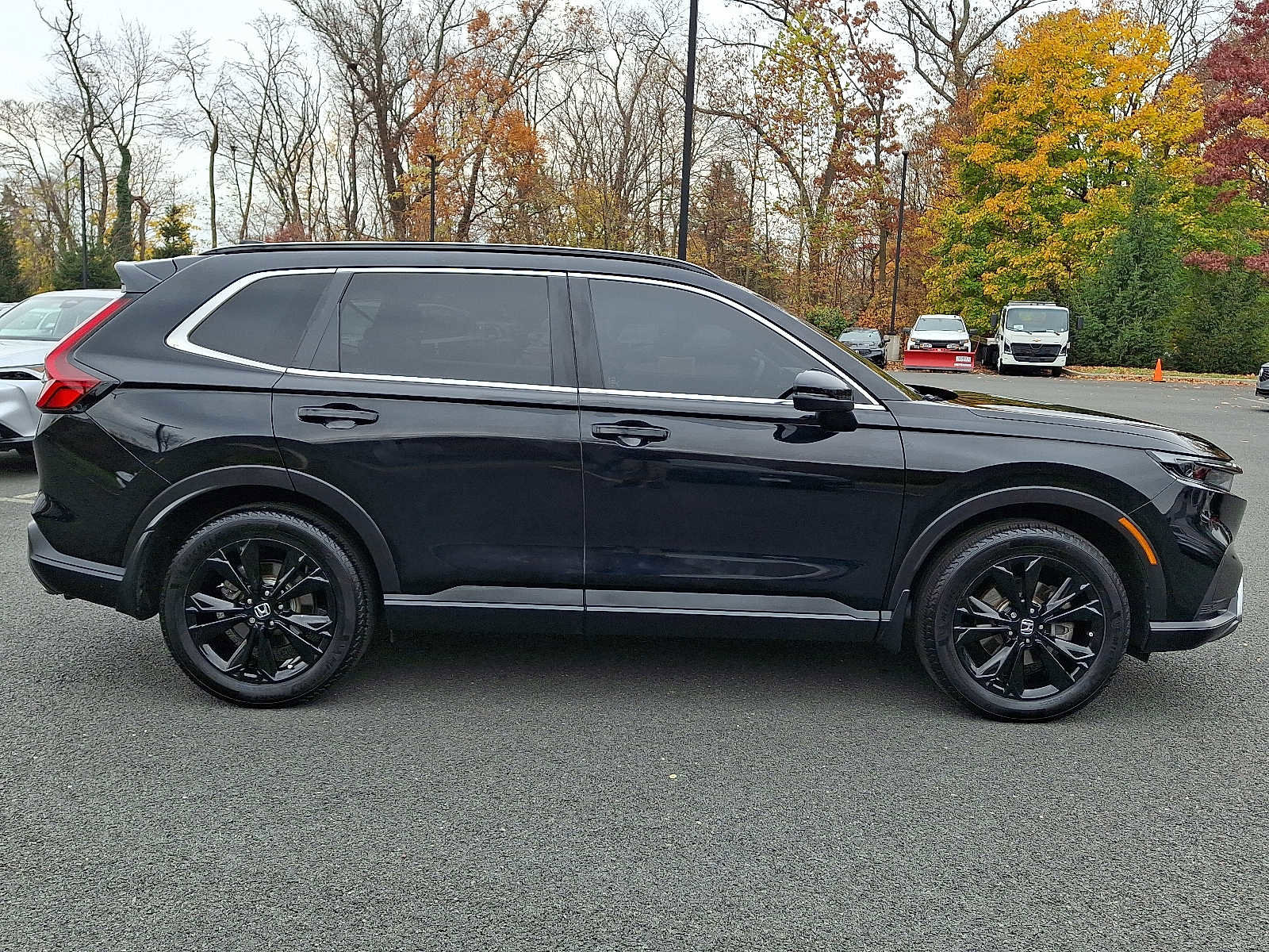 Used 2024 Honda CR-V Sport Touring image 7