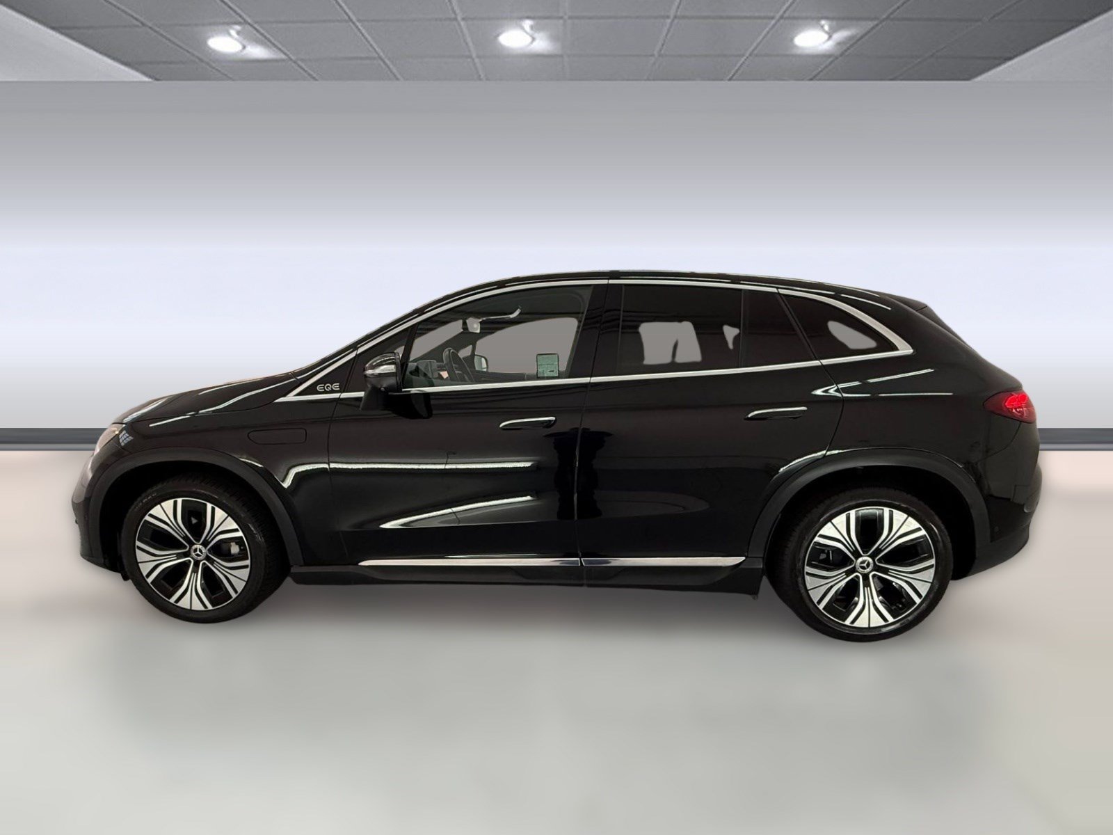 Used 2023 Mercedes-Benz EQE 350+ 4MATIC SUV image 2