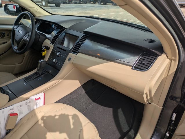 Used 2013 Ford Taurus SEL image 18