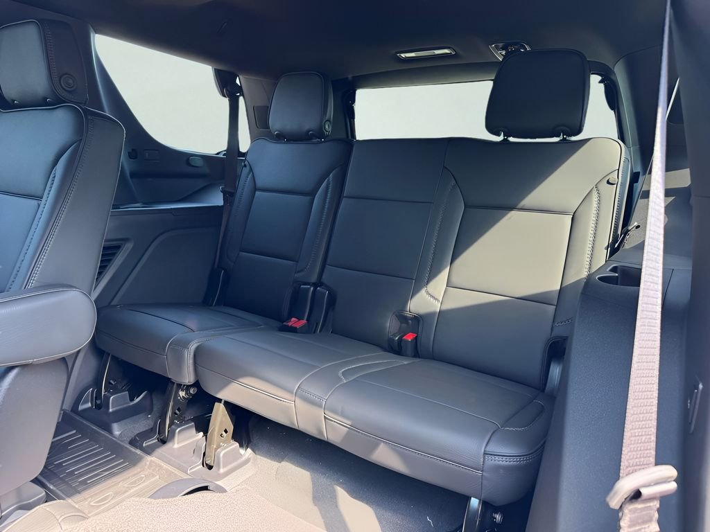 New 2026 GMC Yukon Denali w/ Denali Reserve Package AWD/4WD image 13