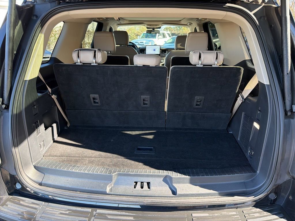 Used 2024 Ford Expedition Limited image 27
