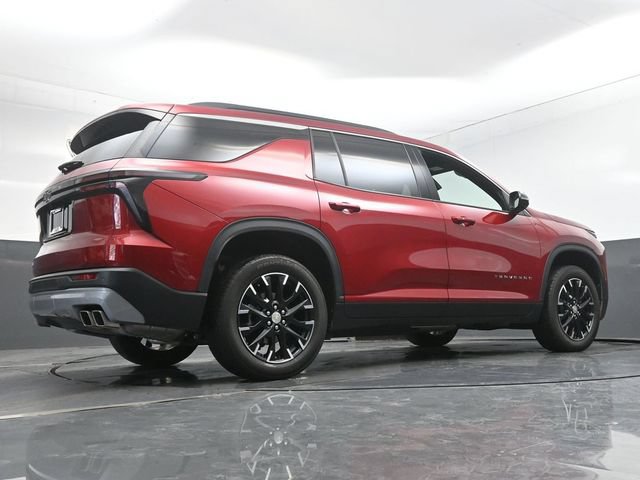 Certified 2025 Chevrolet Traverse LT w/ Sun and Wheel Package FWD image 37
