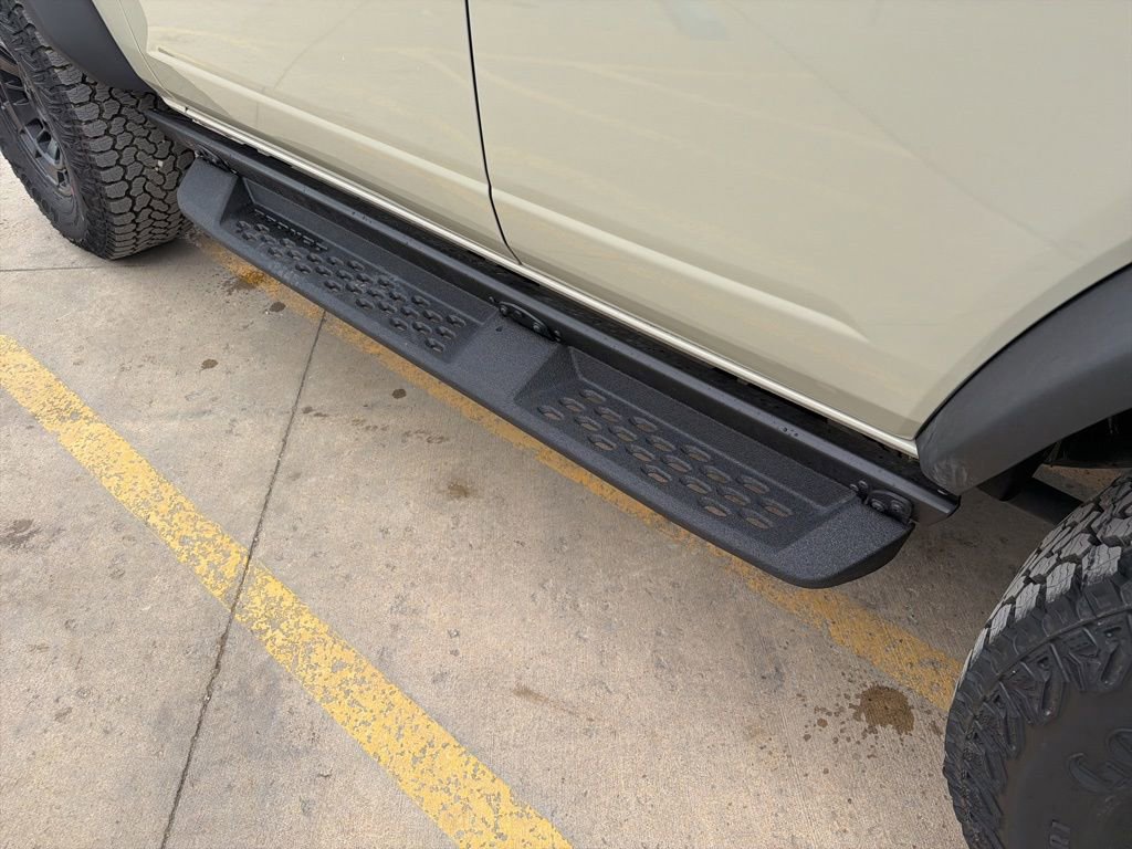 New 2026 Ford Bronco Big Bend w/ Black Diamond Package image 9