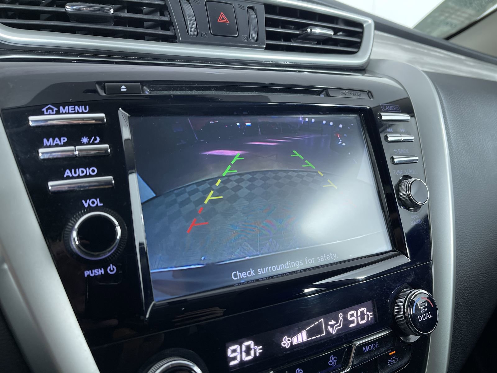 Used 2018 Nissan Murano SV image 19