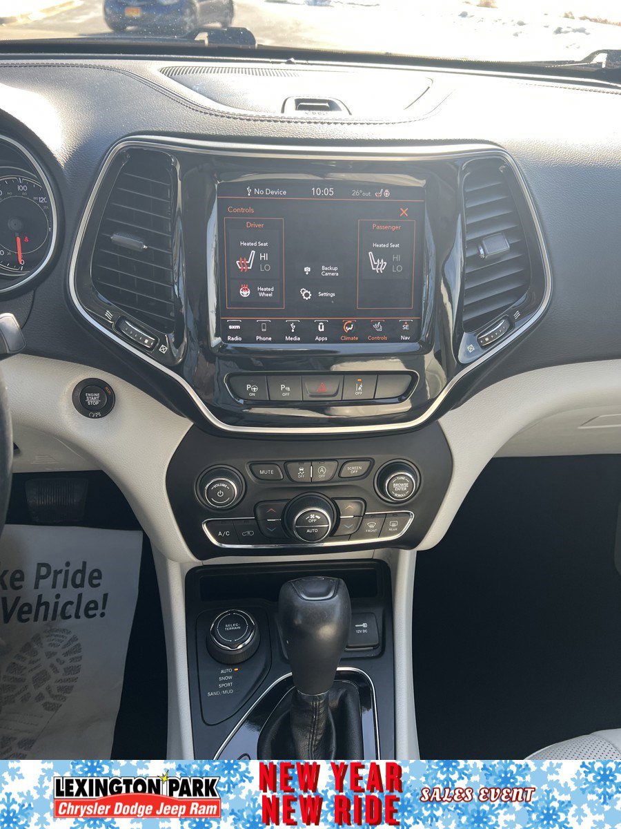 Used 2019 Jeep Cherokee Limited w/ Technology Group image 24