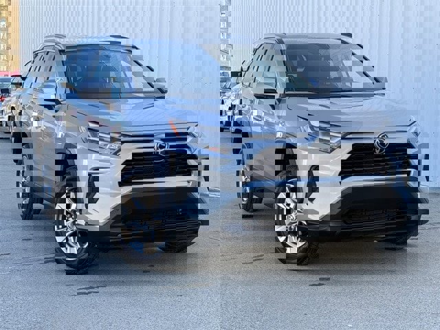 Used 2024 Toyota RAV4 XLE image 2