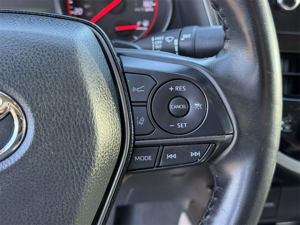 Used 2023 Toyota Camry XSE image 12